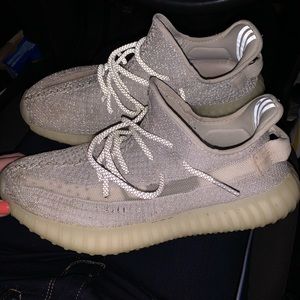 Yeezys SIZE 11